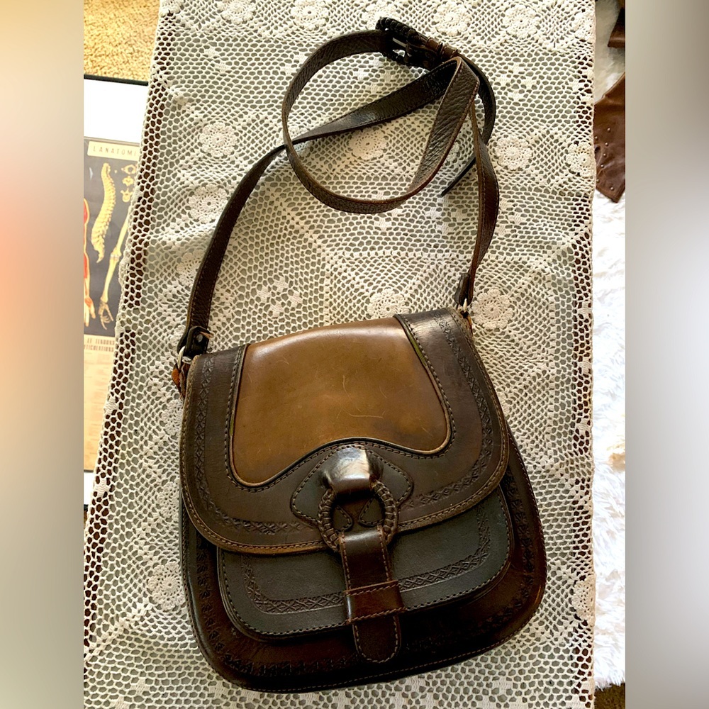 Anna Canzo vintage leather bag pockets crossbody purse long brown detailed bag